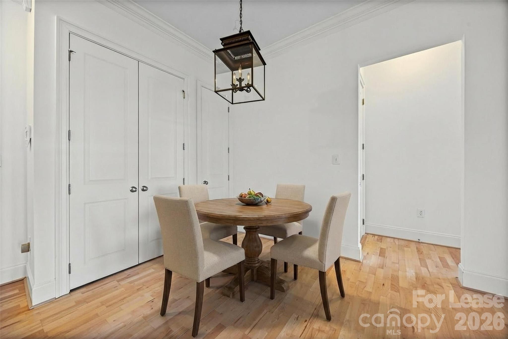 2938 Selwyn Avenue 108