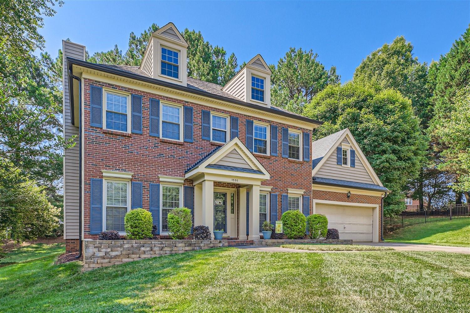 Lantern Green - Residential