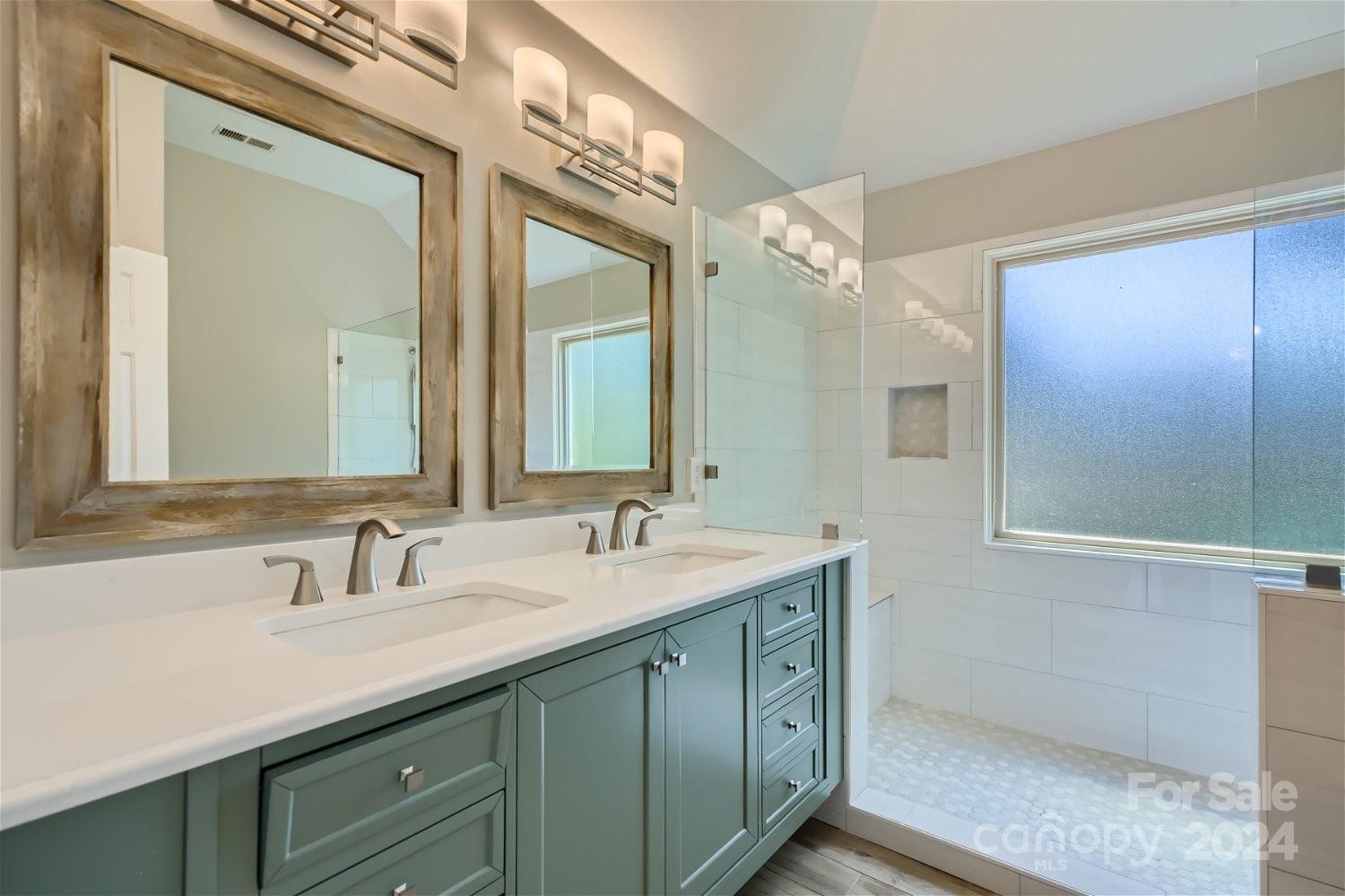 Lantern Green - Residential