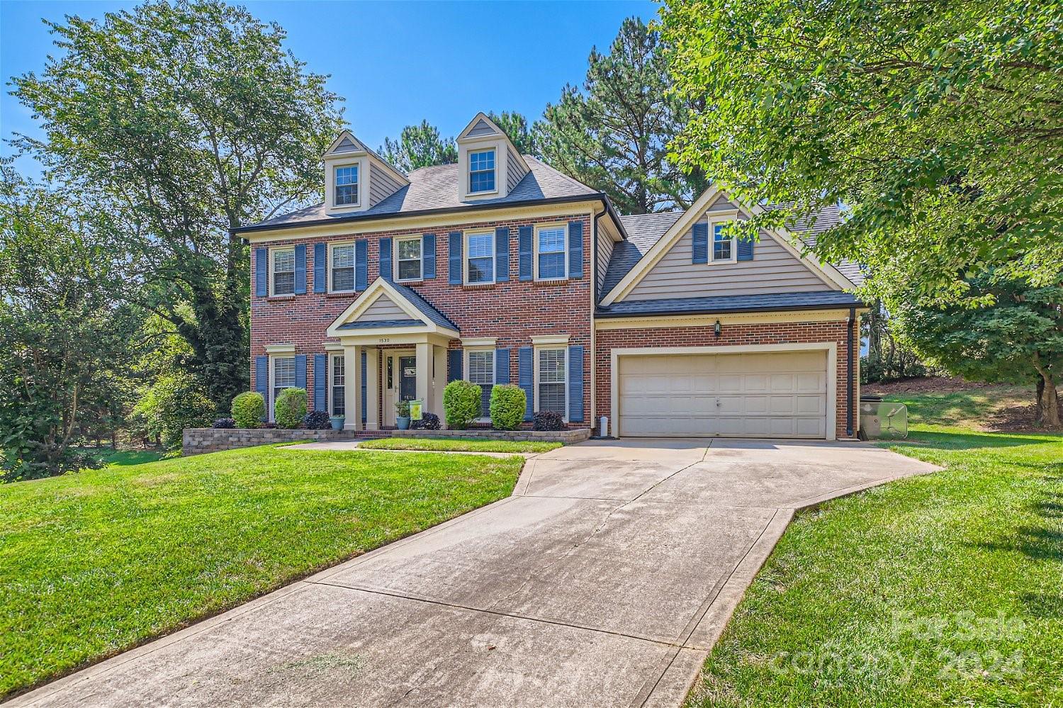 Lantern Green - Residential