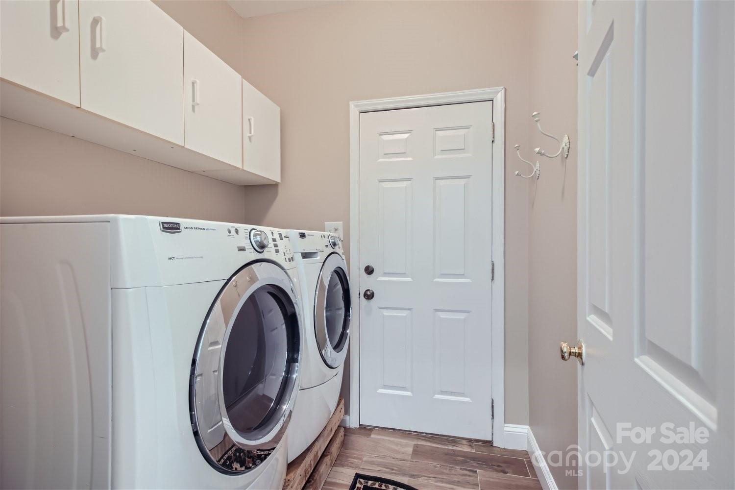 Lantern Green - Residential