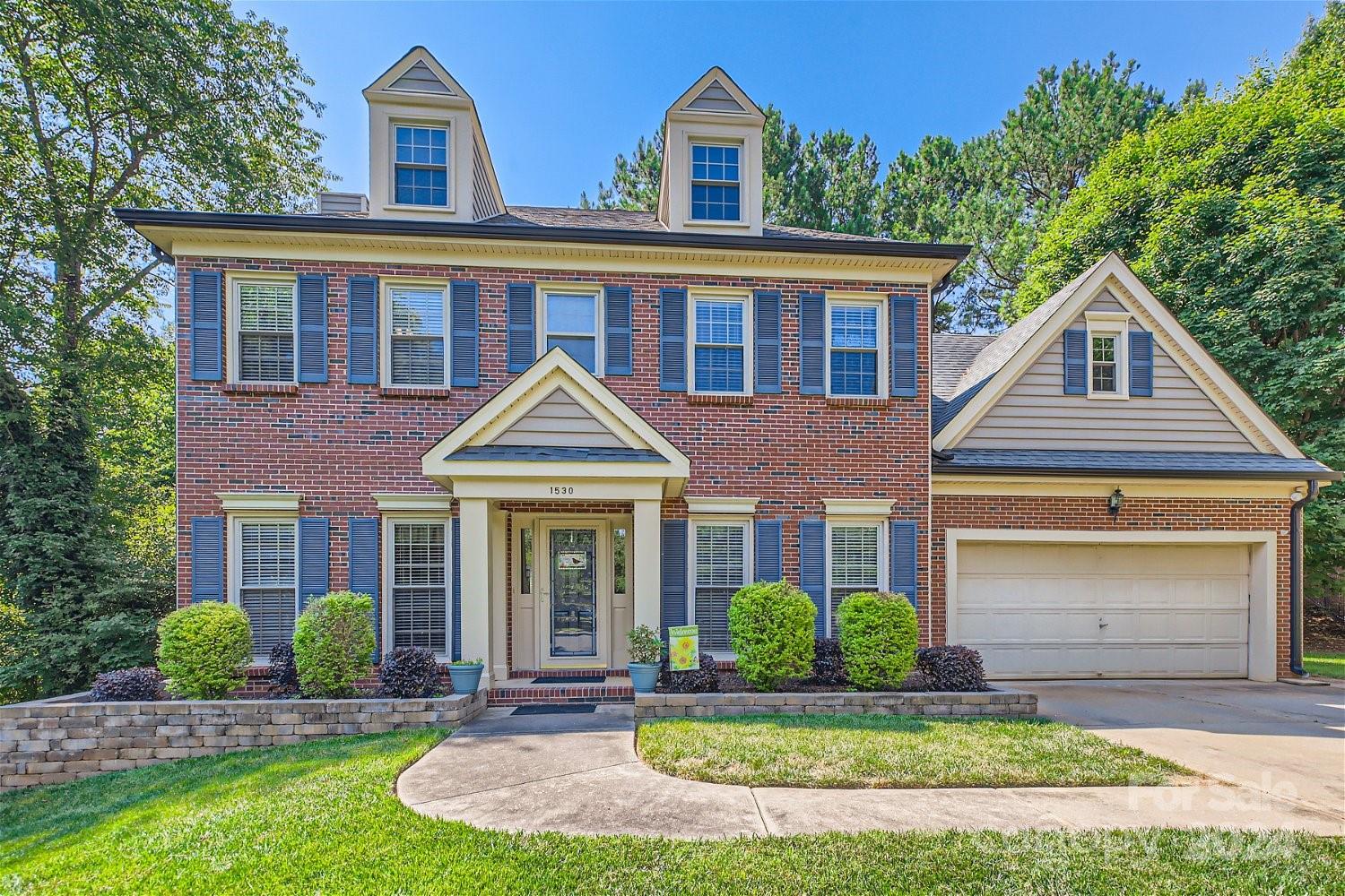 Lantern Green - Residential