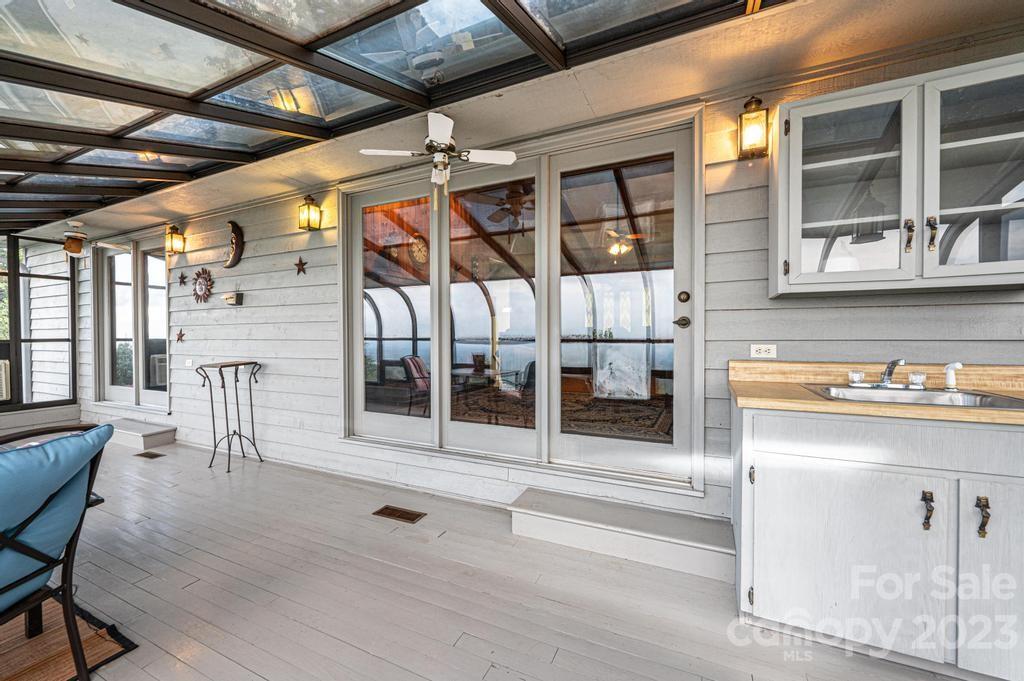 Mineral Springs - Residential