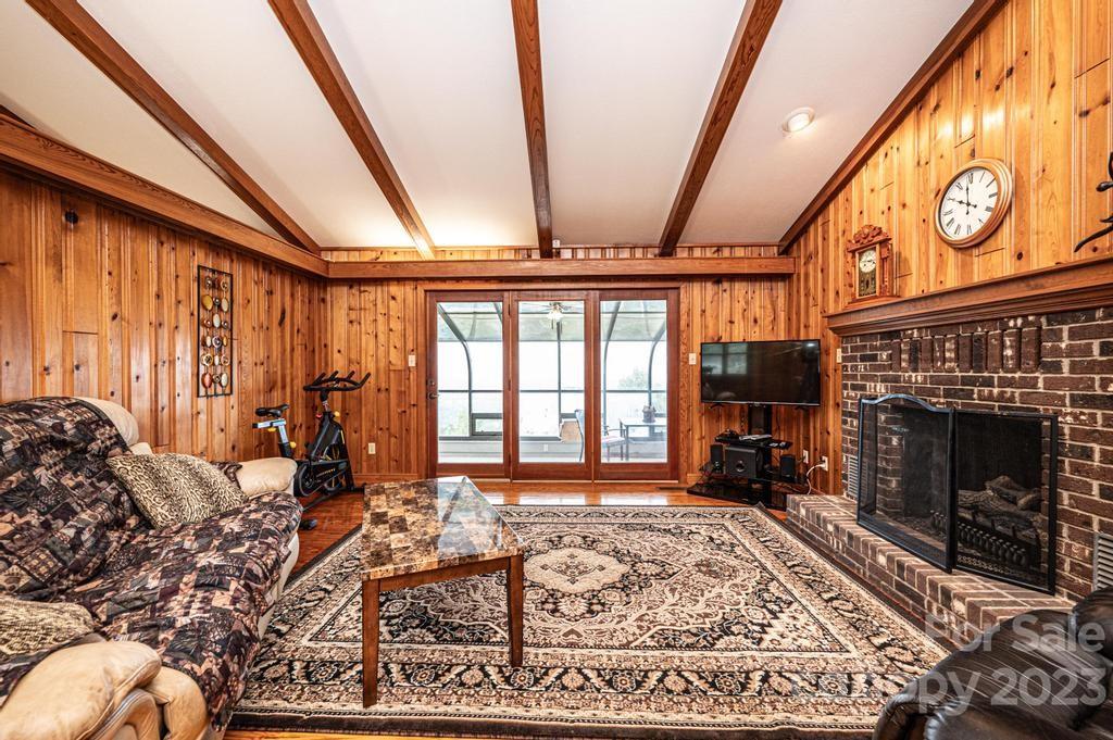 Mineral Springs - Residential