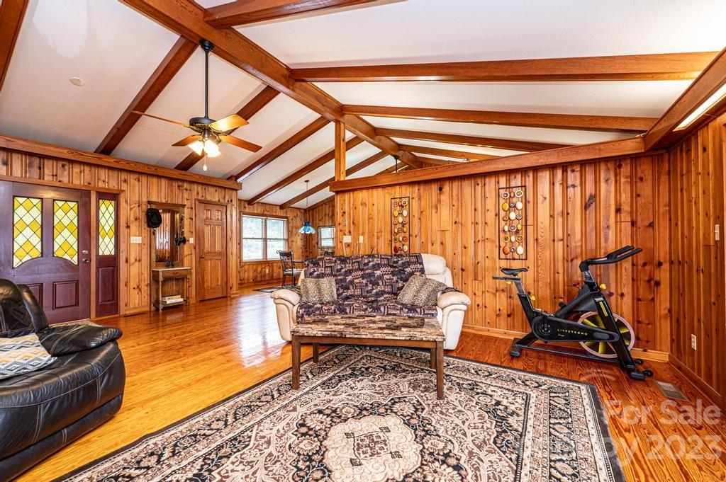 Mineral Springs - Residential