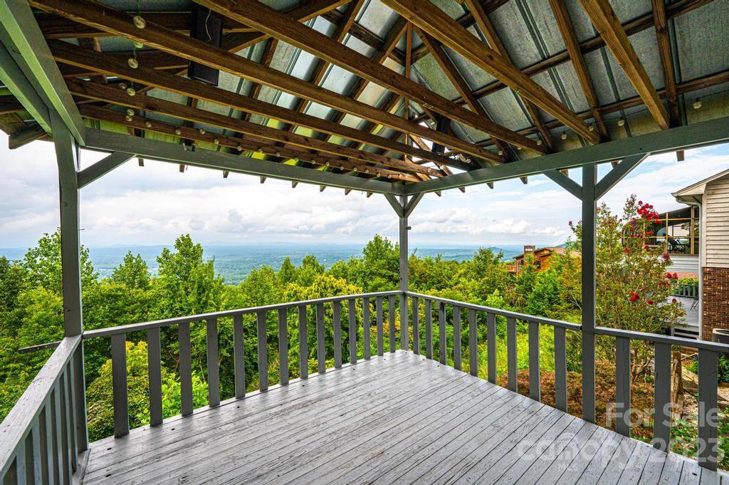 Mineral Springs - Residential