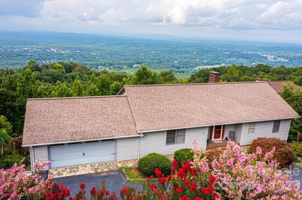 Mineral Springs - Residential