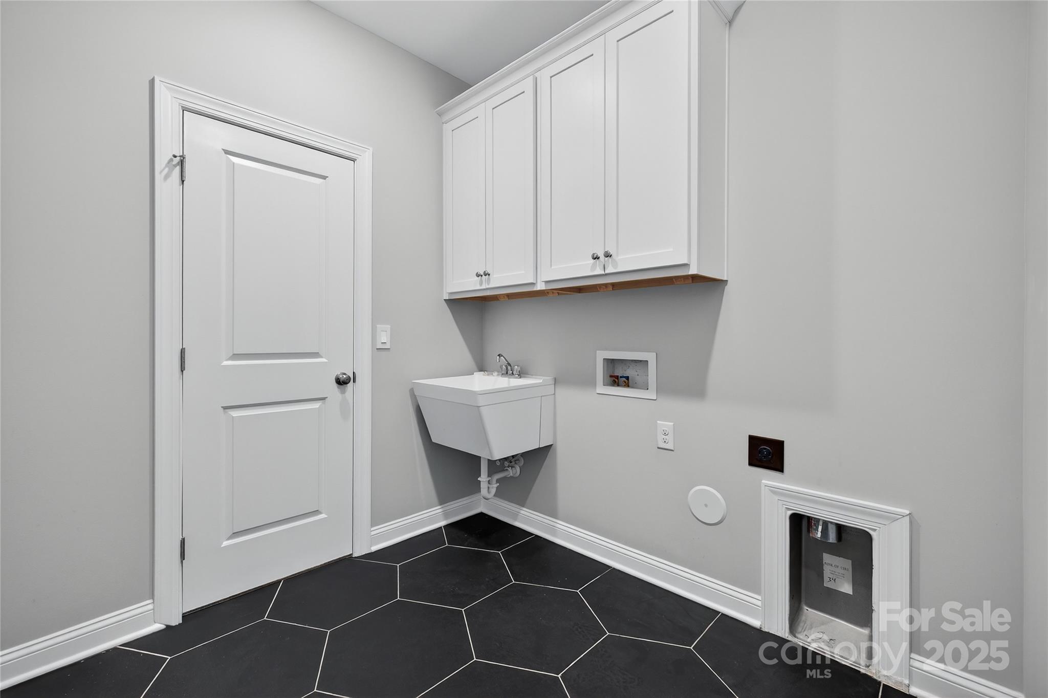 Hawk Haven - Residential