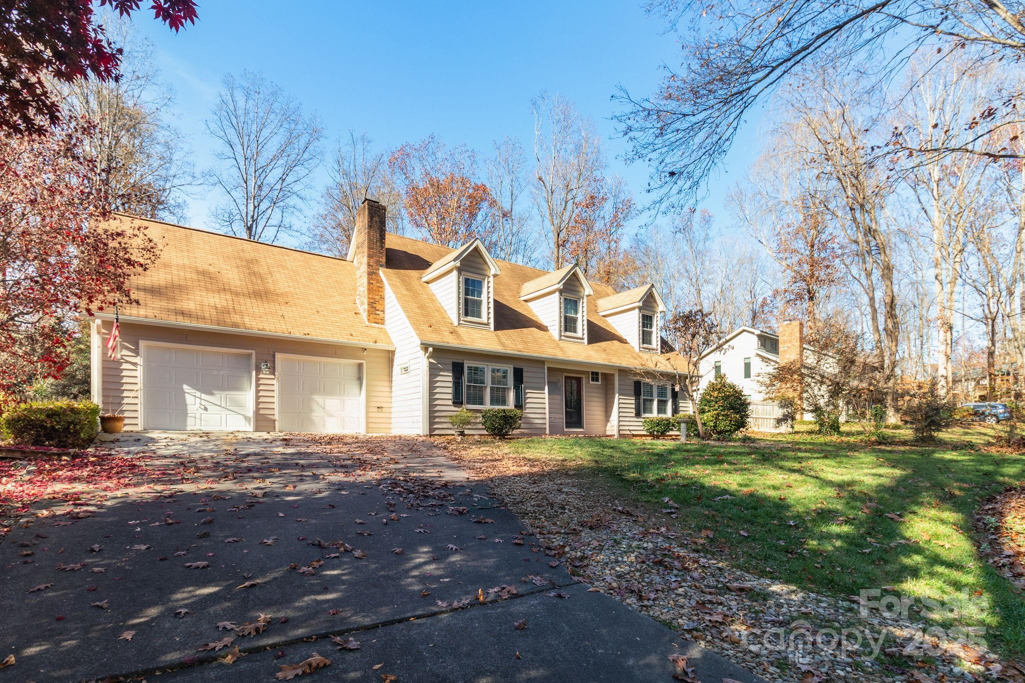 438 Valley meade Drive 43