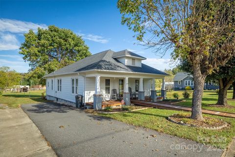 609 E Concord Street Morganton NC 28655