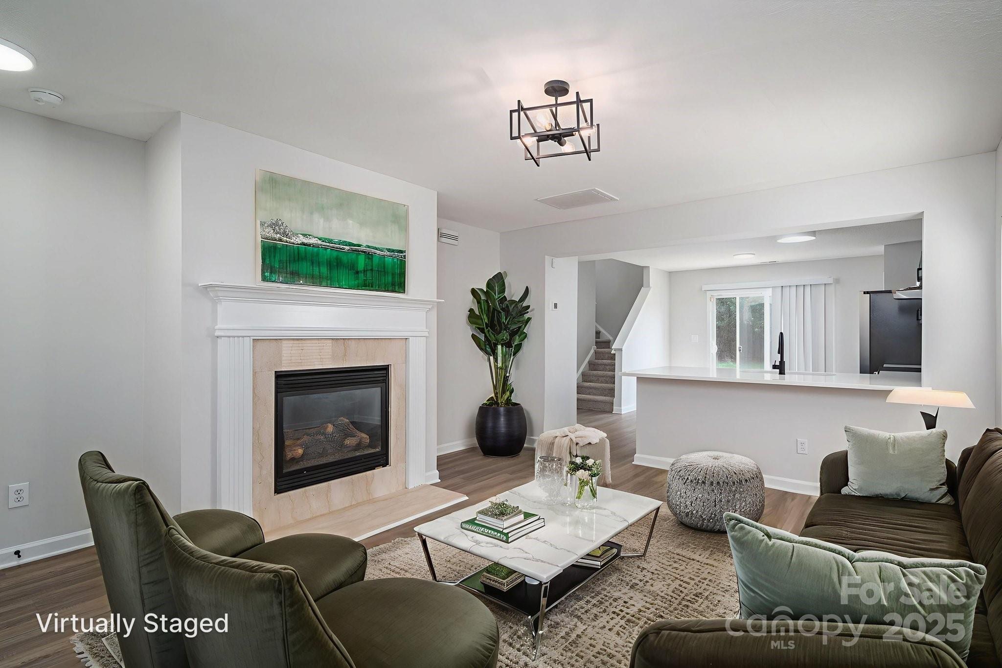 1012 Kings Mountain Lane