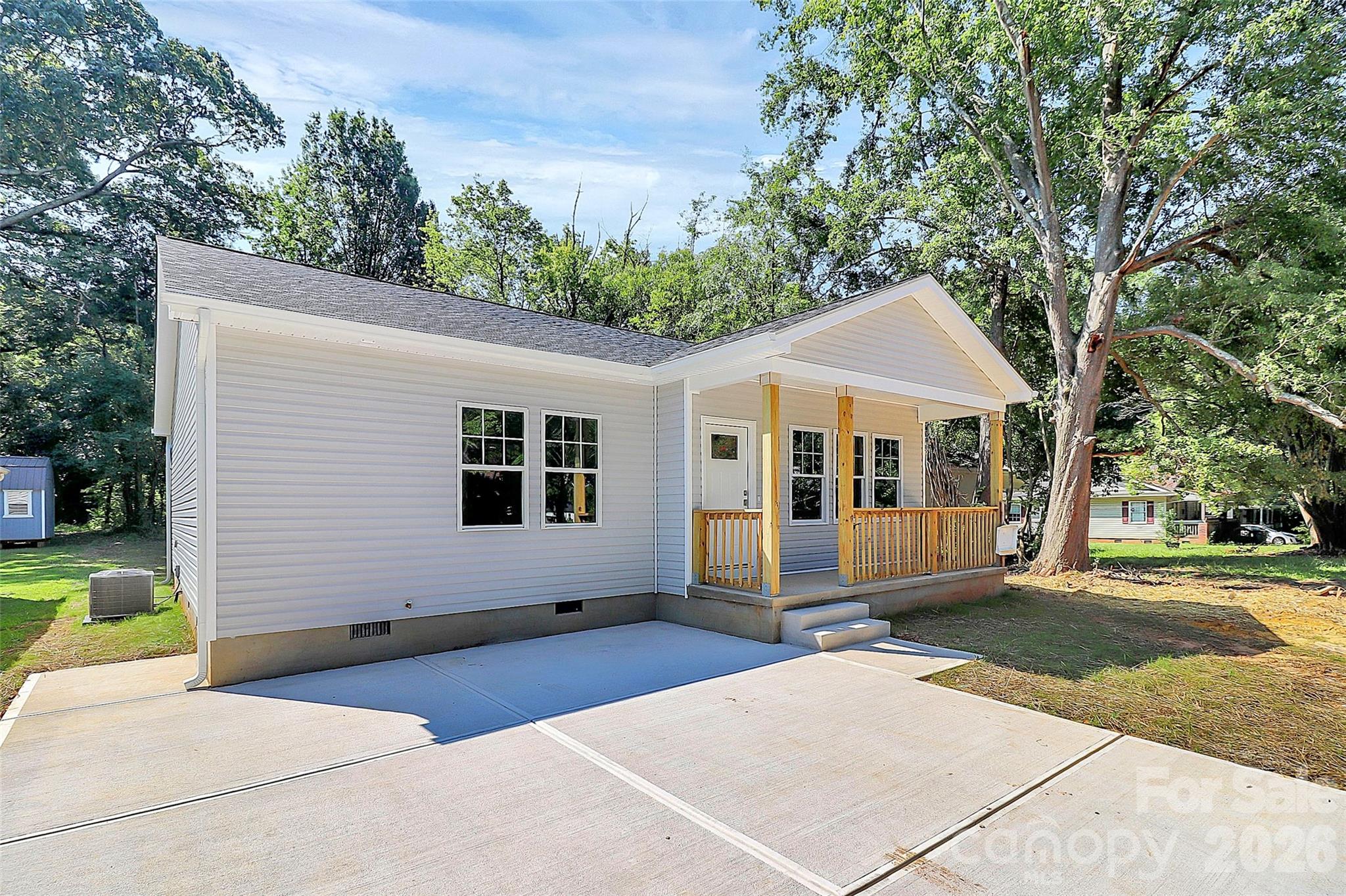 226 N Columbia Avenue