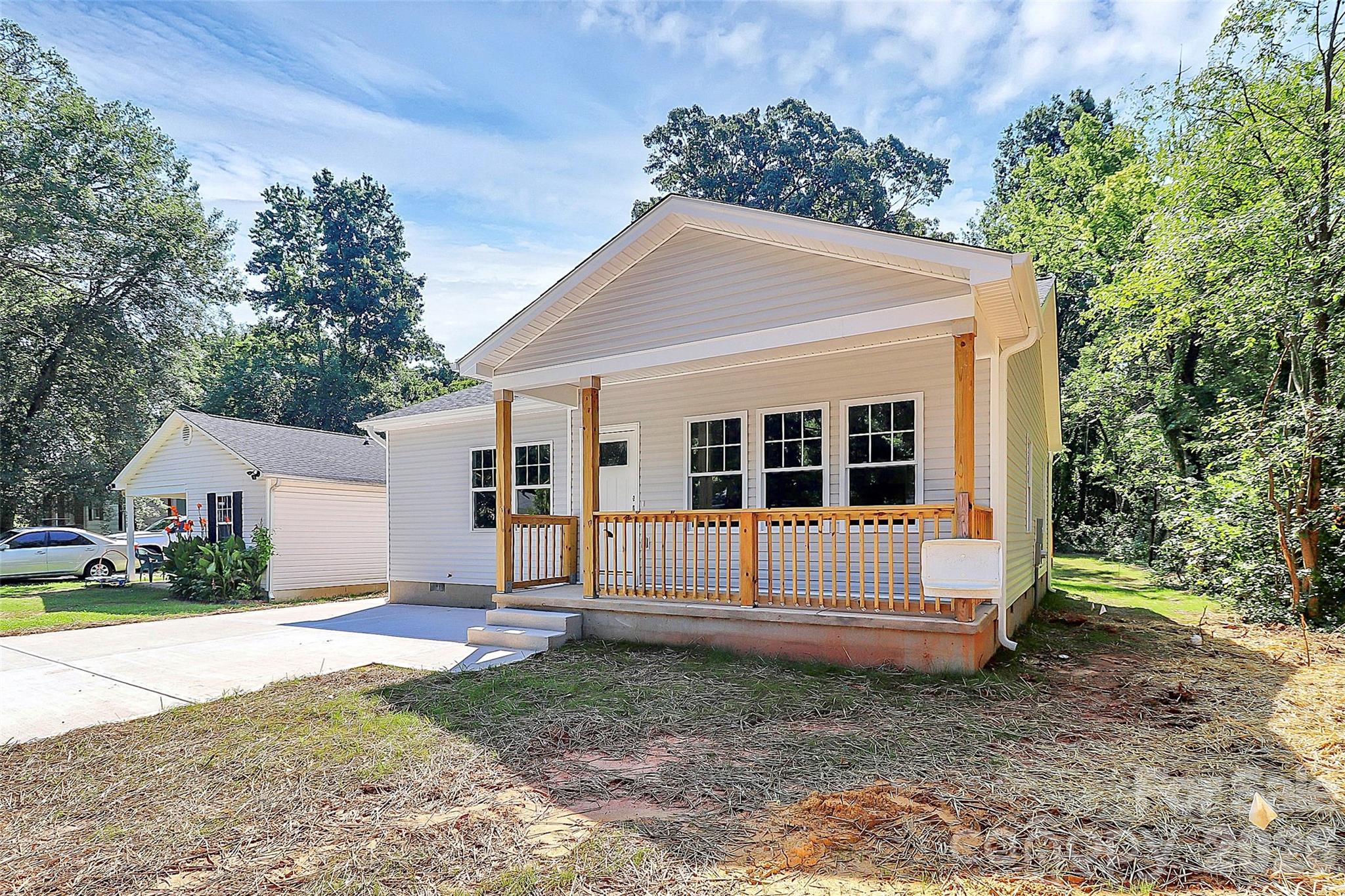 226 N Columbia Avenue