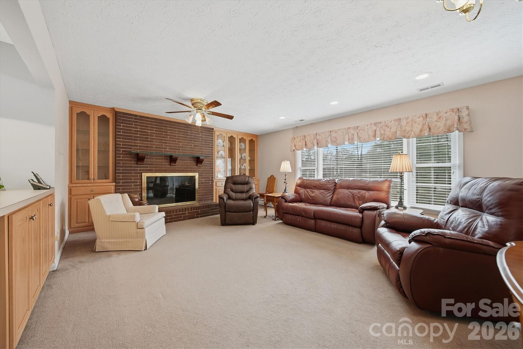 406 Wedgewood Place SW