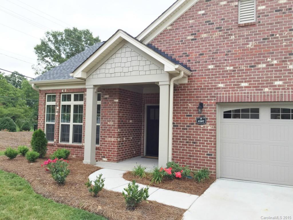 Courtyards at Harrisburg - Residential