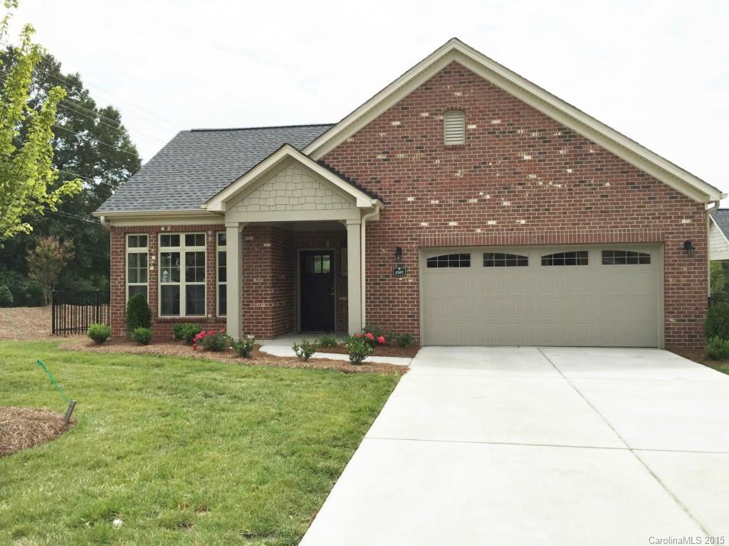 Courtyards at Harrisburg - Residential