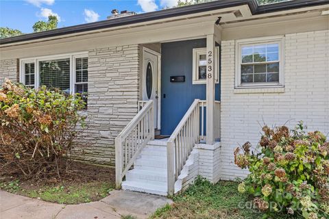 2538 Arnold Drive Charlotte NC 28205