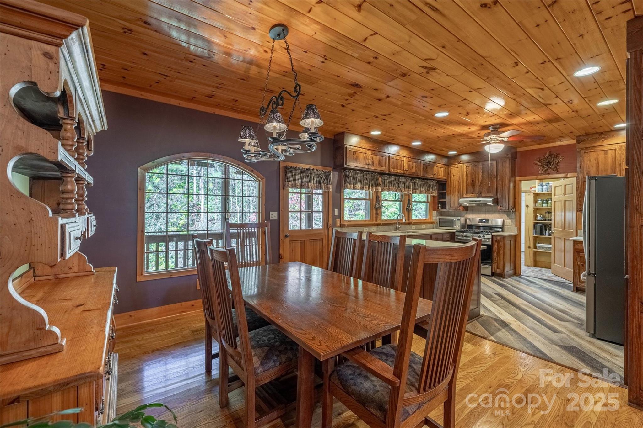 4030 South View Boulevard