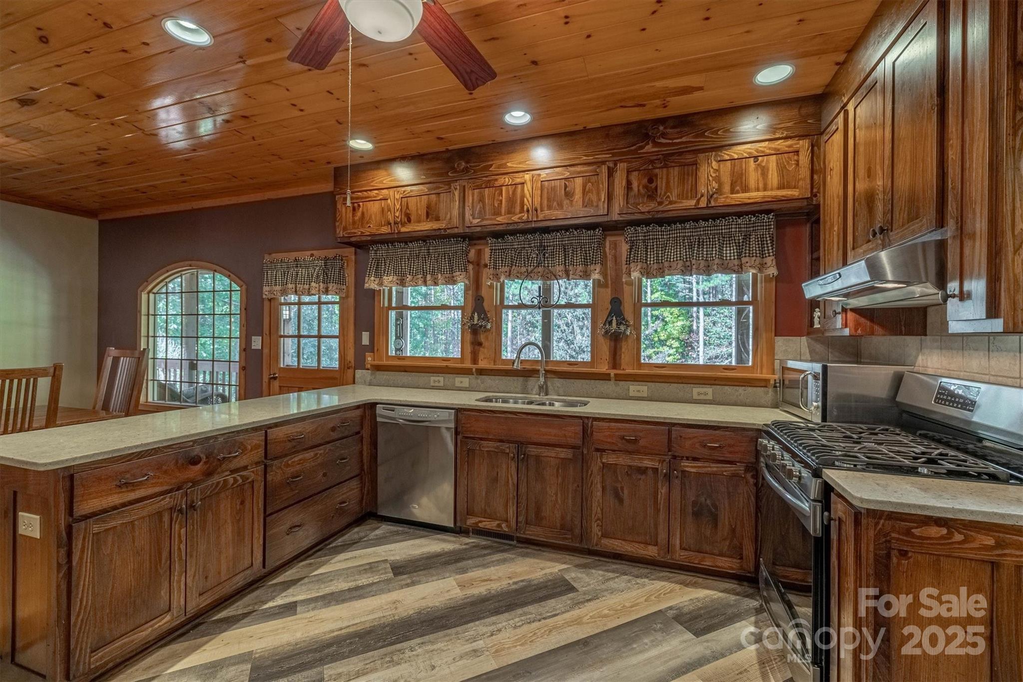 4030 South View Boulevard