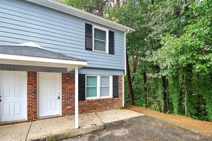 Introductory Rate Special- $999! Just renovated townhome in central Gastonia. Conveniently located near the Greenway, I-85, and many dining options.
Updated townhome with neutral color scheme and open floor plan.  Main level includes half bathroom and new kitchen with refreshed countertops, appliances, and cabinetry. Luxury final plank flooring throughout both levels.
All bedrooms located on second level with bonus closets in primary bedroom, and a brand-new bathroom with modern fixtures and stylish vanity.
Water, landscaping, and trash pickup included in the price of rent.
Complex has been recently purchased with plans to upgrade all buildings and exteriors.
Schedule your tour today!
Unit offered at $999 for first 4 months of lease. Rent Increase to $1199 in month 5 of 12-month lease.