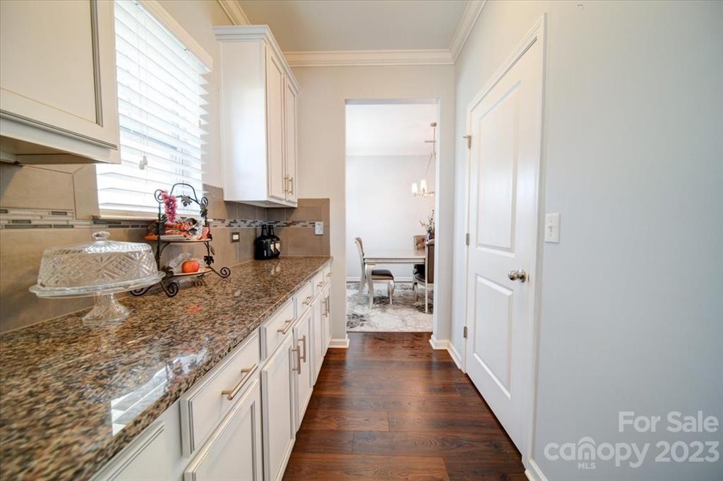 Newport Lakes - Residential