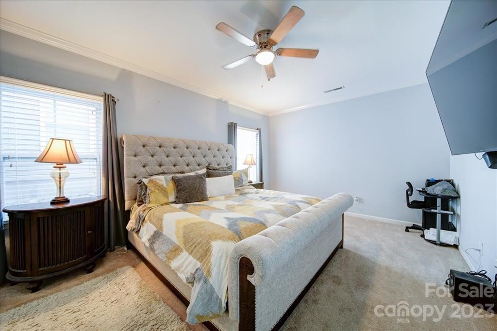 Newport Lakes - Residential