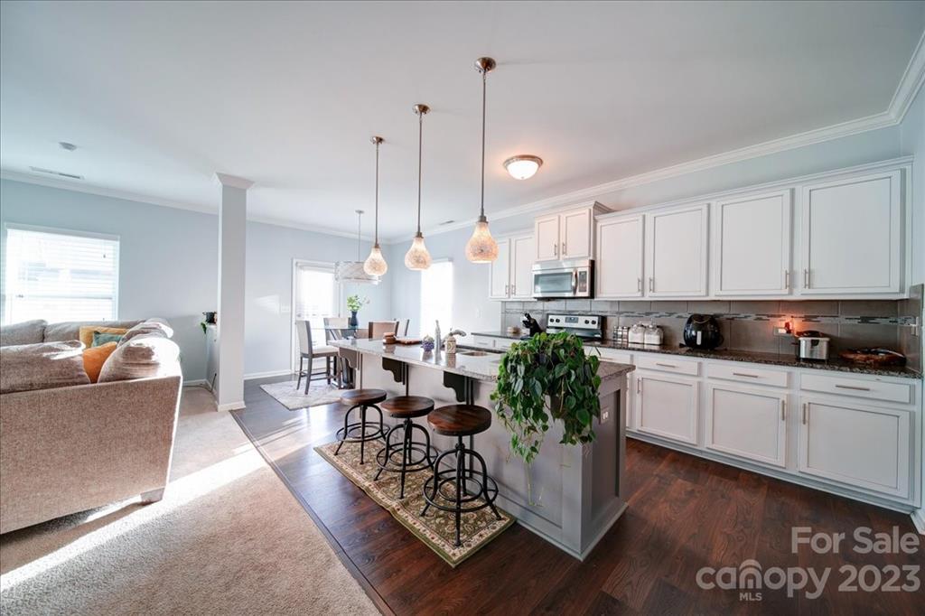 Newport Lakes - Residential