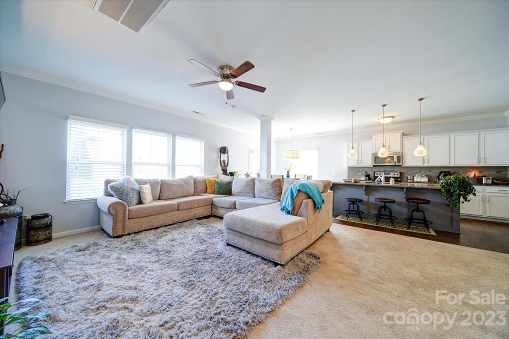 Newport Lakes - Residential