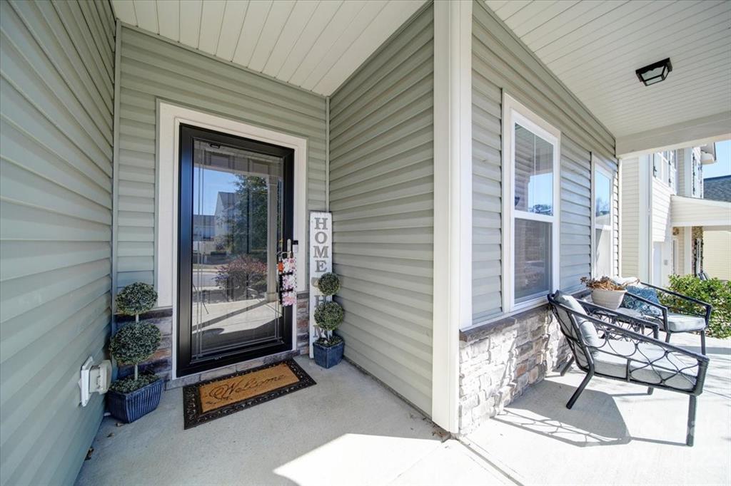 Newport Lakes - Residential