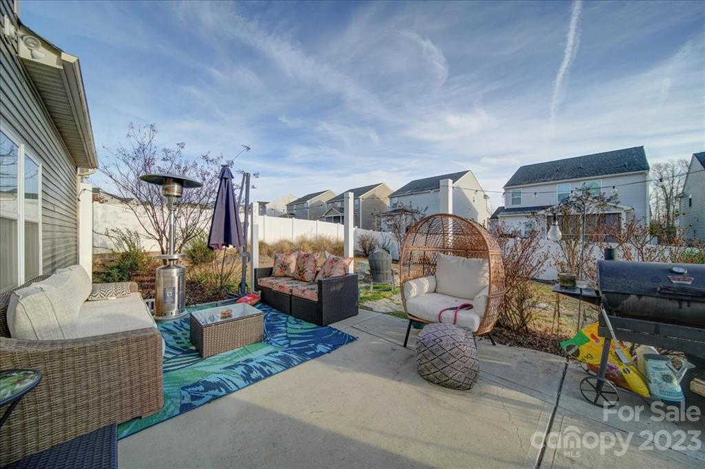 Newport Lakes - Residential