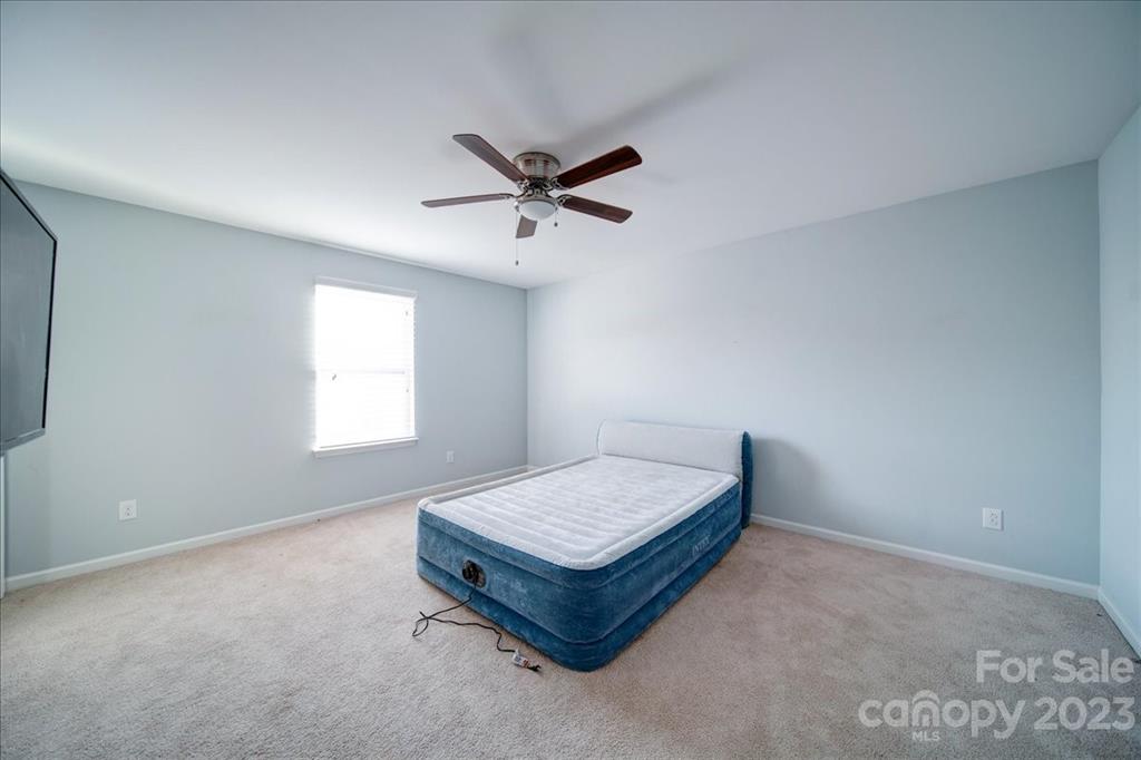 Newport Lakes - Residential