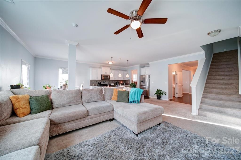 Newport Lakes - Residential