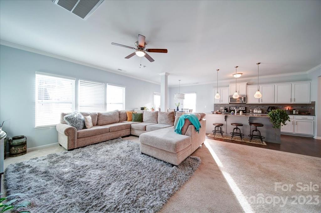 Newport Lakes - Residential