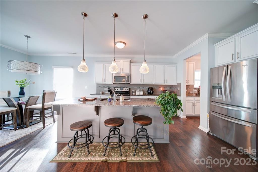 Newport Lakes - Residential