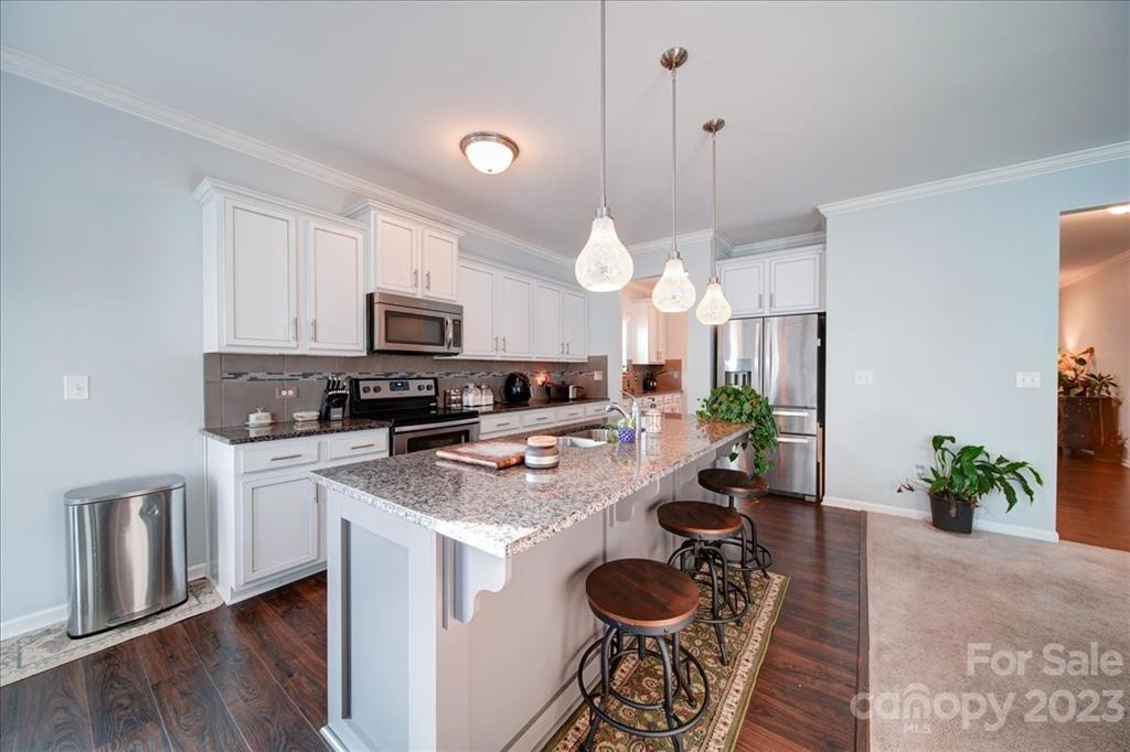 Newport Lakes - Residential