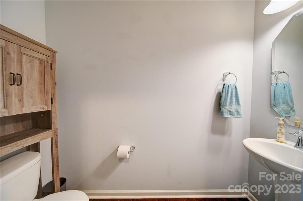 Newport Lakes - Residential