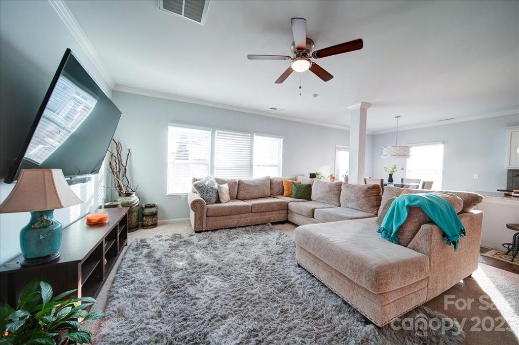 Newport Lakes - Residential