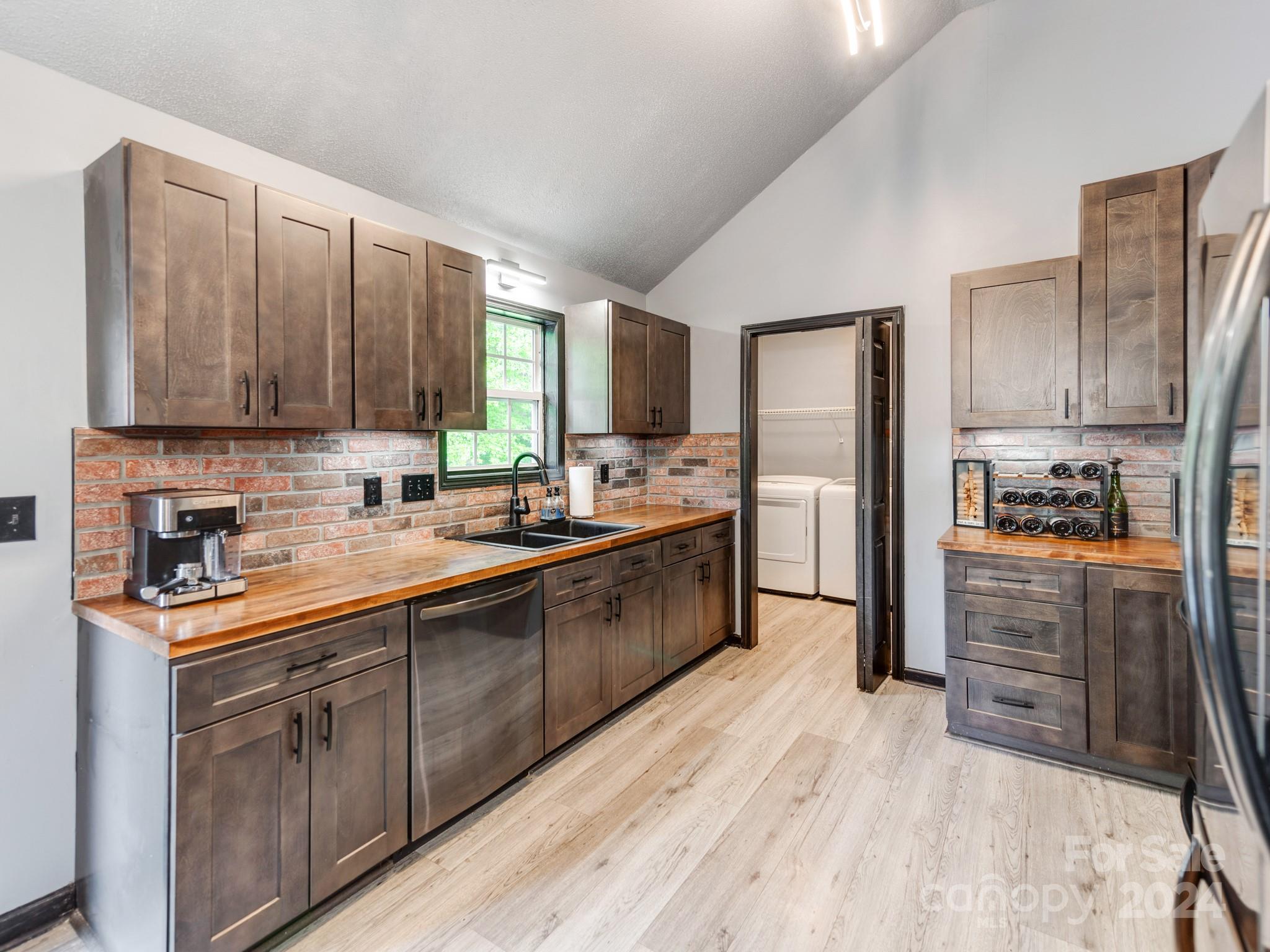 Taylor Oaks - Residential