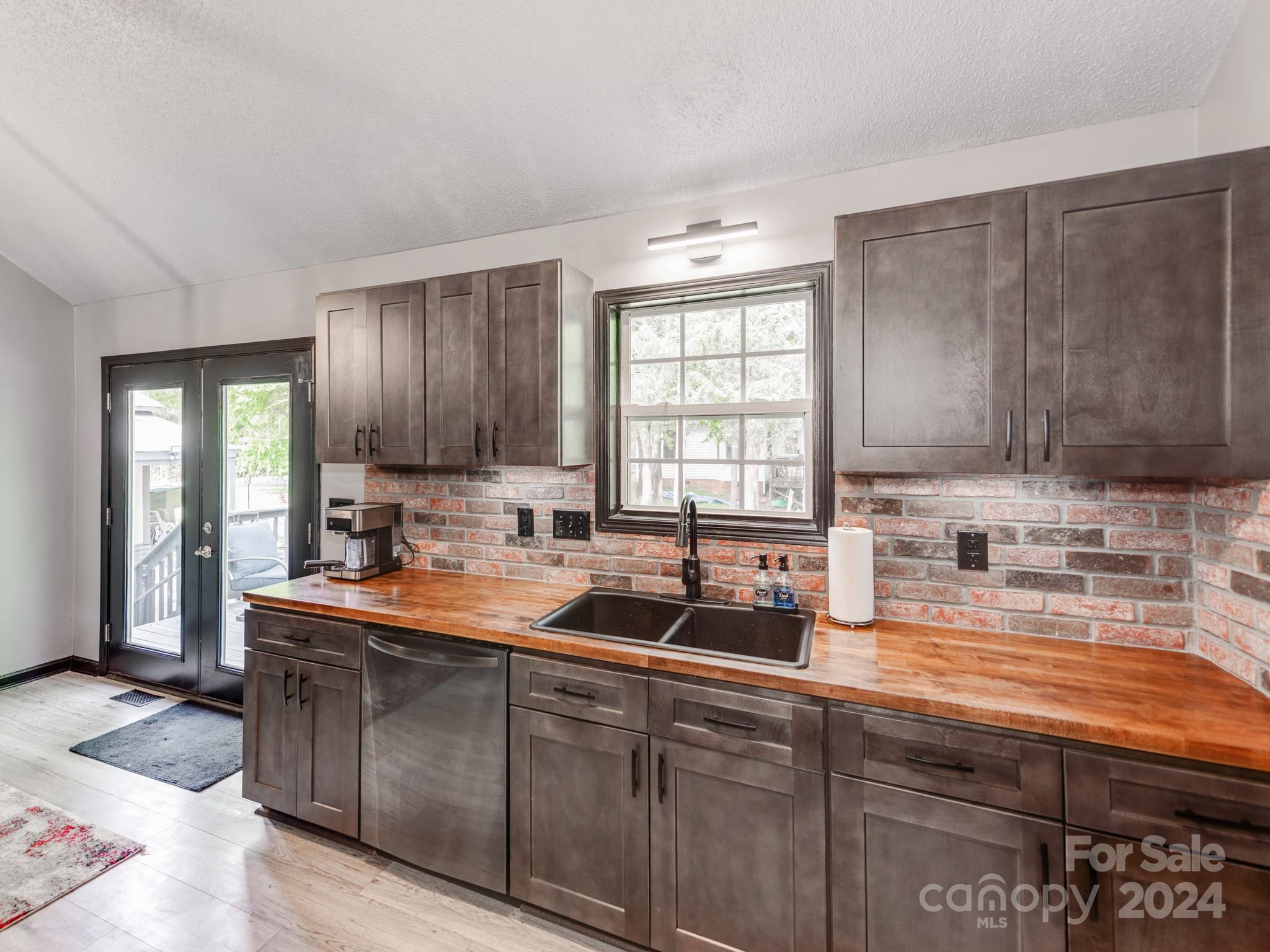 Taylor Oaks - Residential