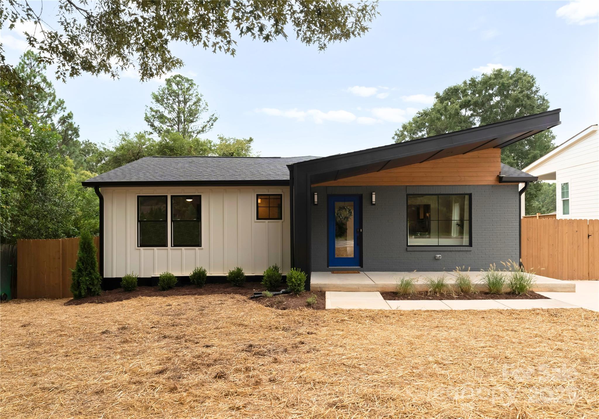2808 Hilliard Drive