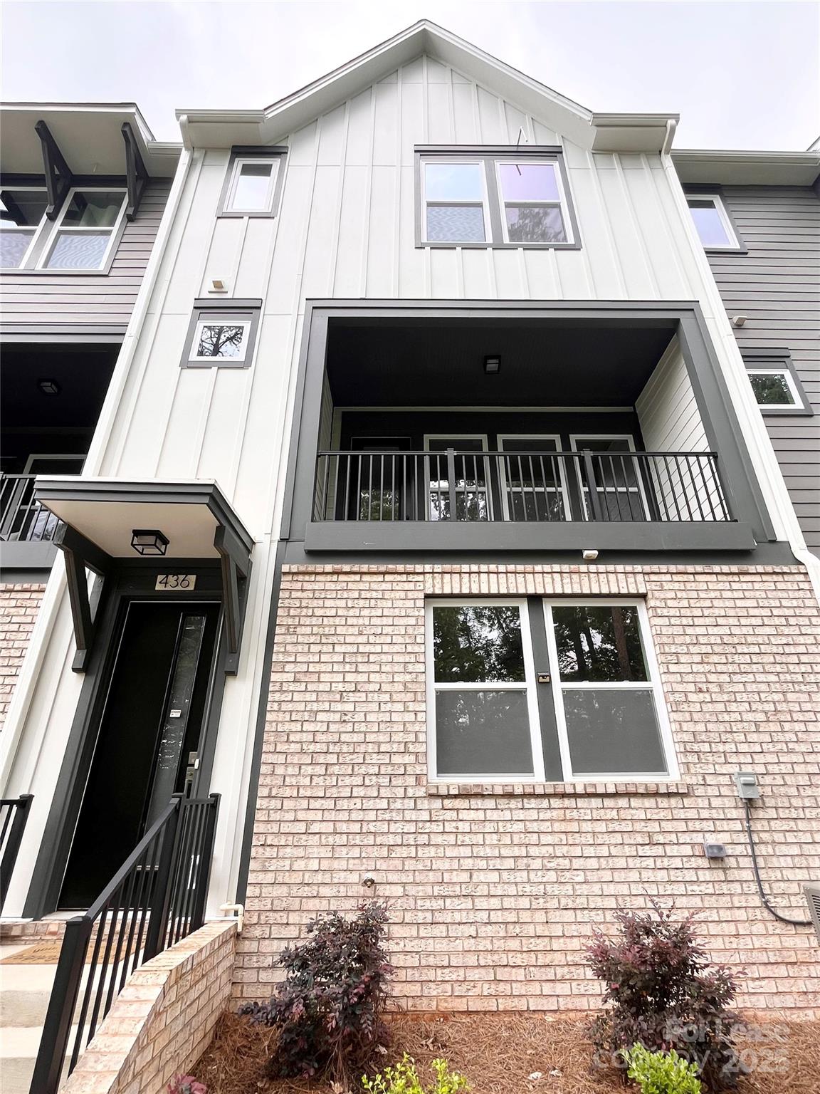 Brixton Towns - Residential Lease