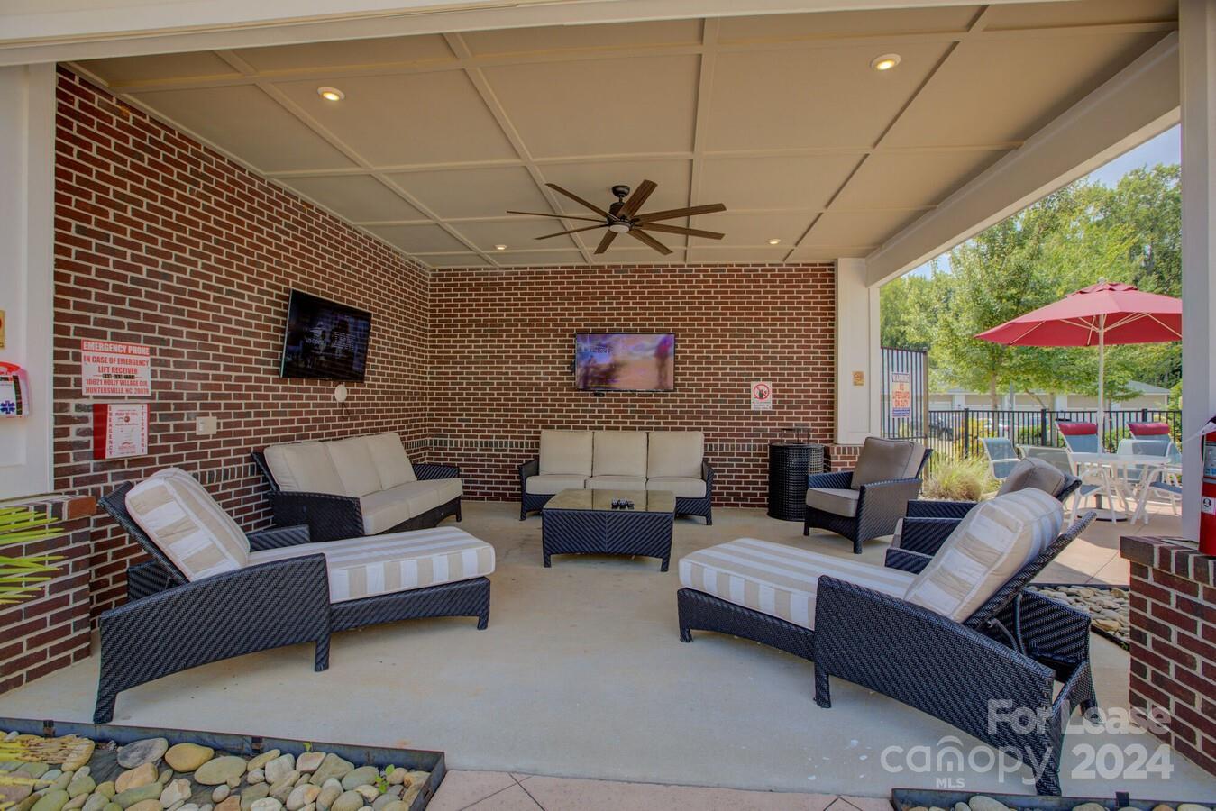 Huntersville, North Carolina 28078, United States, 1 Bedroom Bedrooms, ,1 BathroomBathrooms,Residential,Active,62899