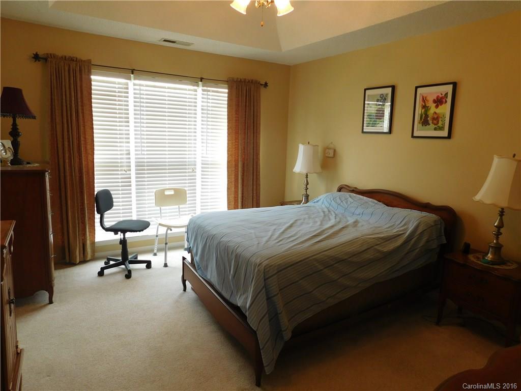 Falcon Chase - Residential