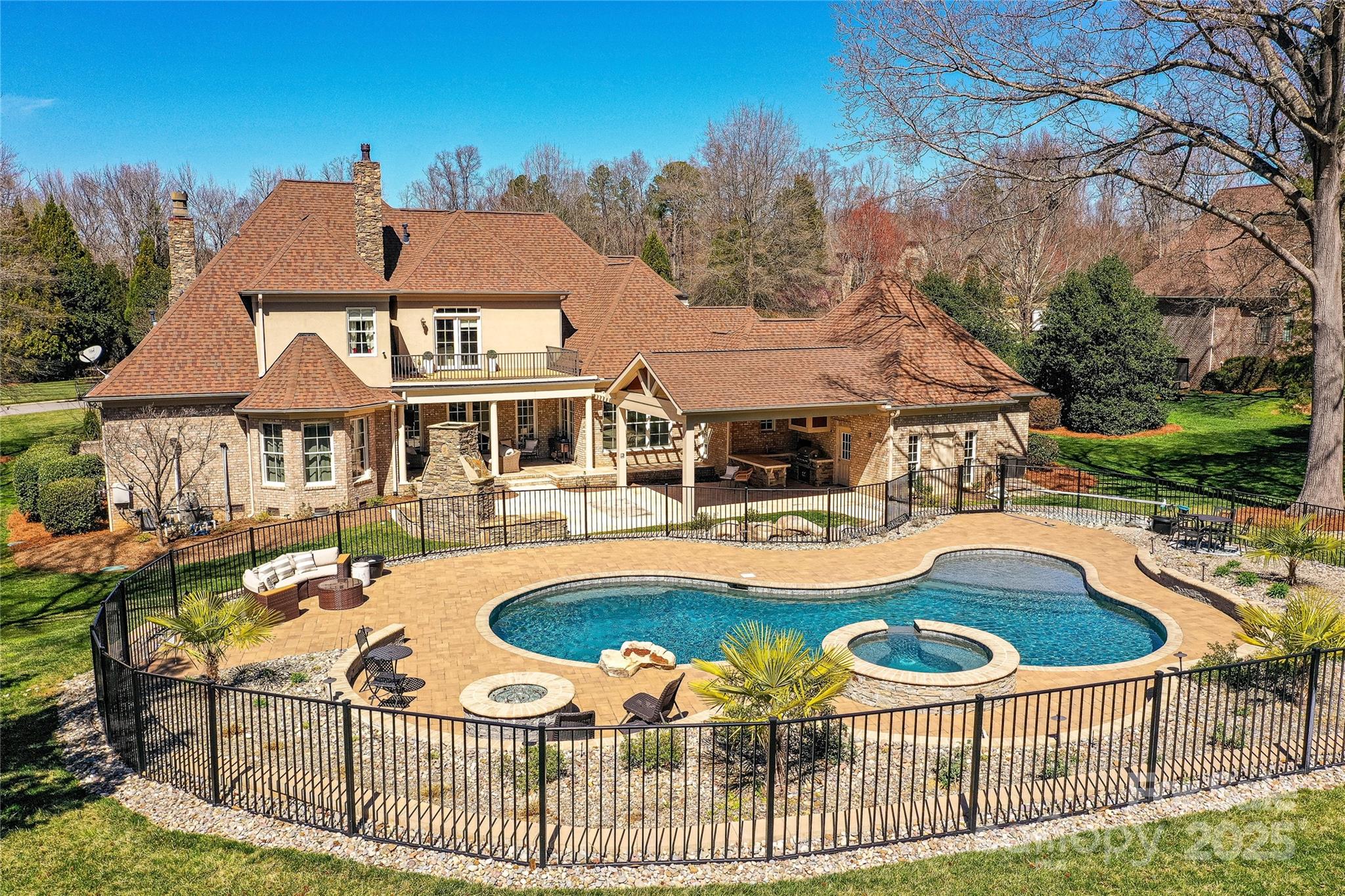 7295 Three Sisters Lane