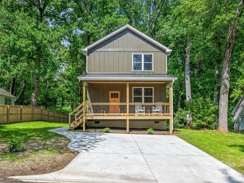 13 Pinecrest Drive Asheville NC 28803