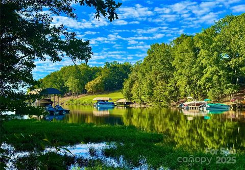 Photo of 142 Long Cove, New London, NC 28127 (MLS # 4312641)
