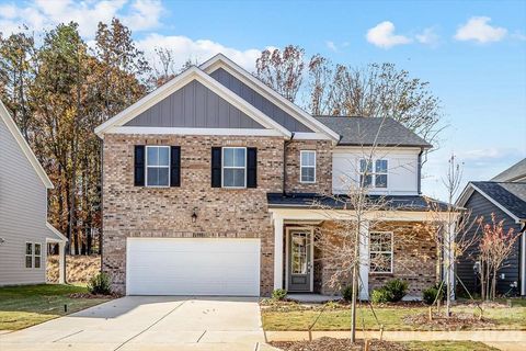 Photo of 8233 Franklin Trail Street, Mint Hill, NC 28227 (MLS # 4311432)