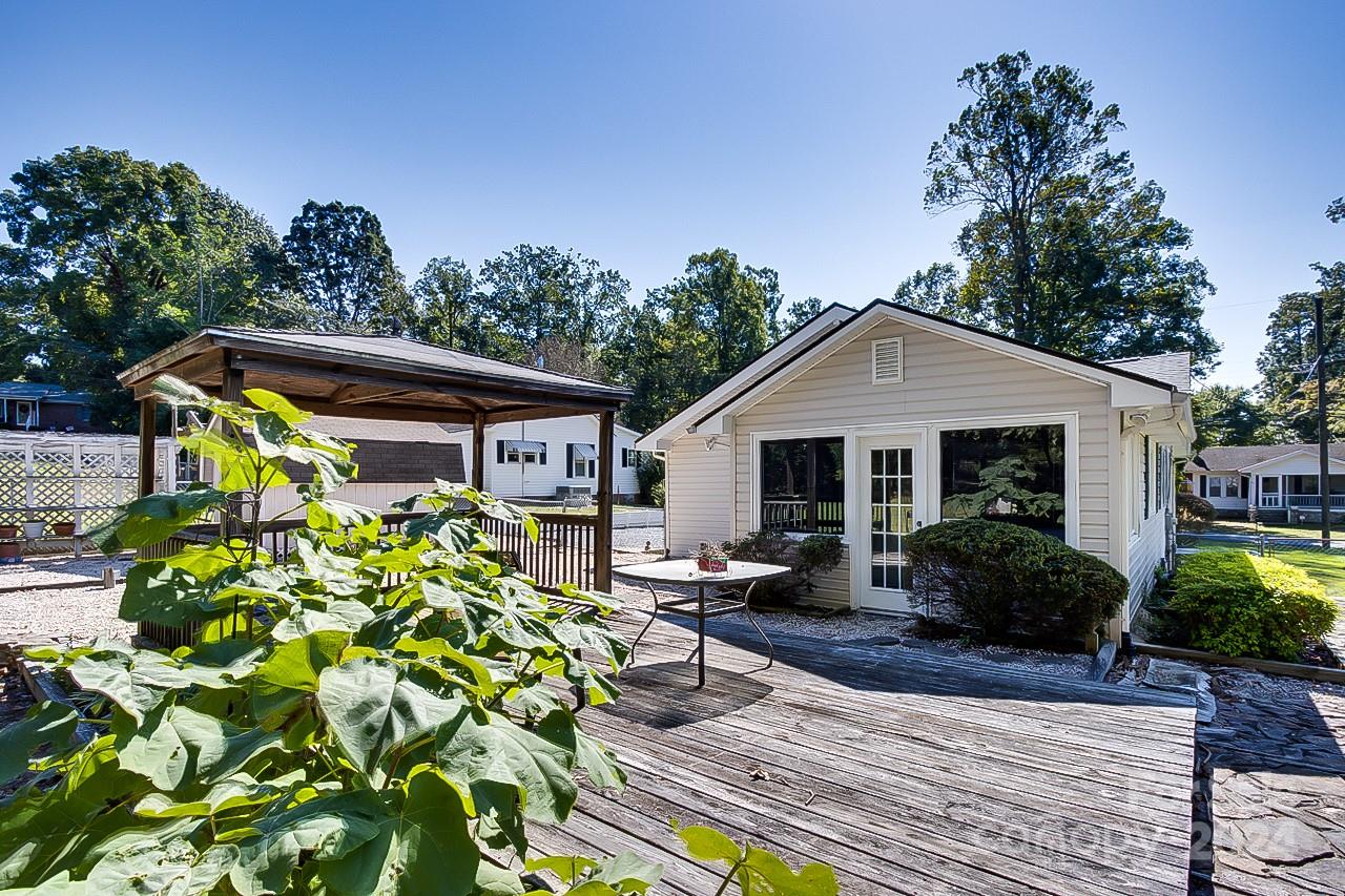 Dogwood Acres - Residential