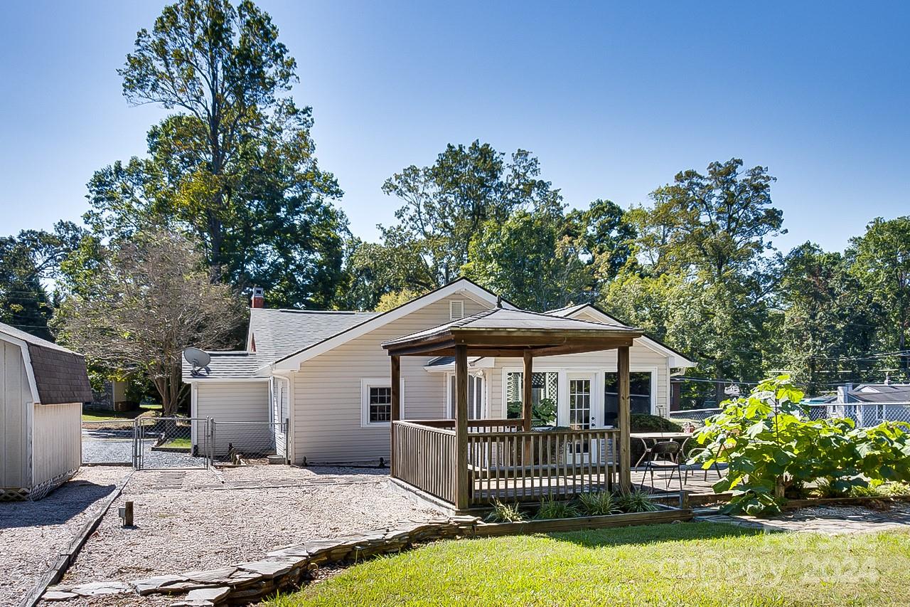 Dogwood Acres - Residential