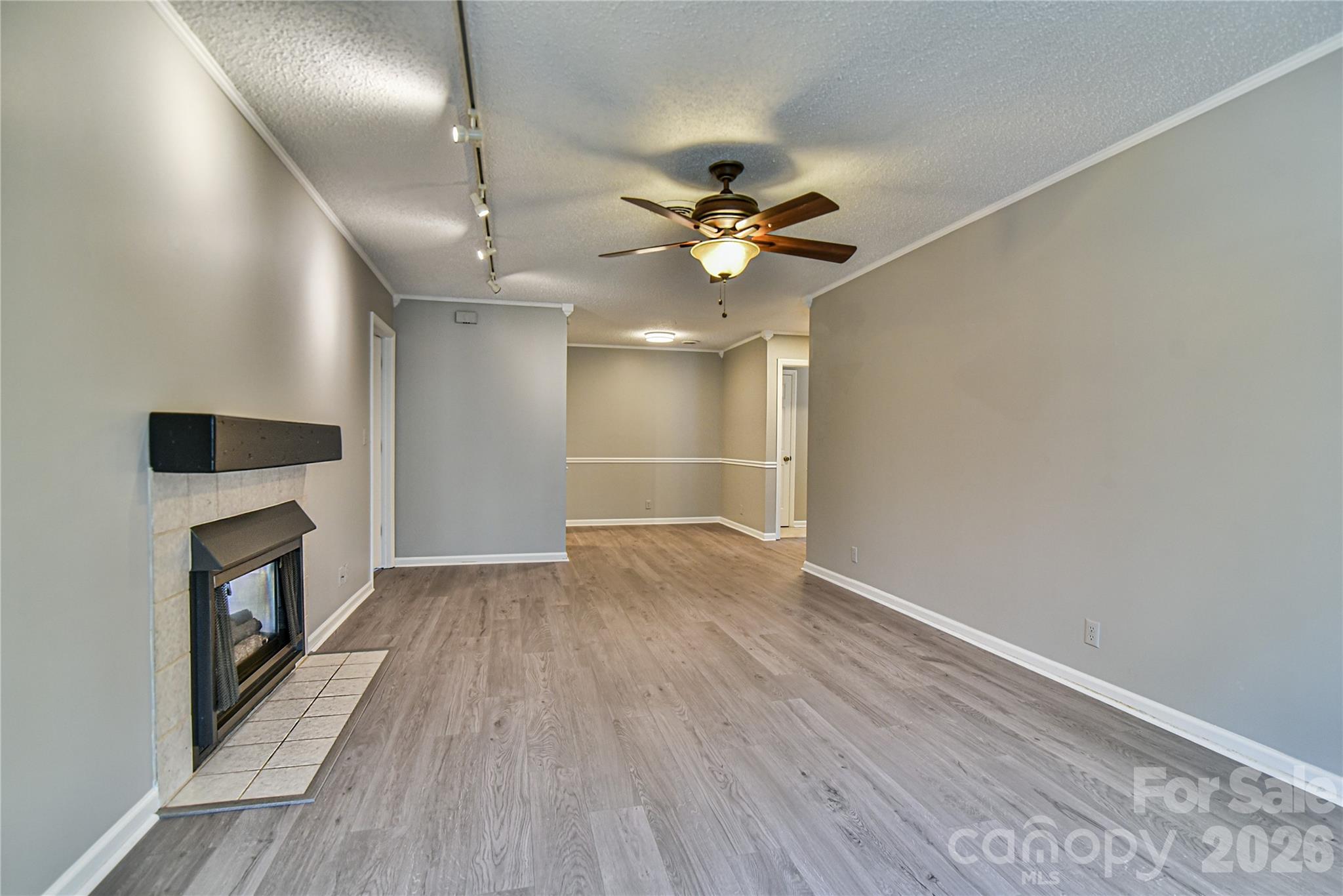 110 Heywood Road 8D